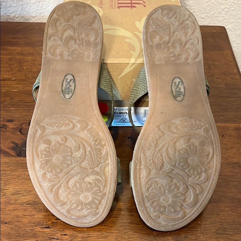 Sofft Olive Green Buckle Sandals - Picture 10 of 13